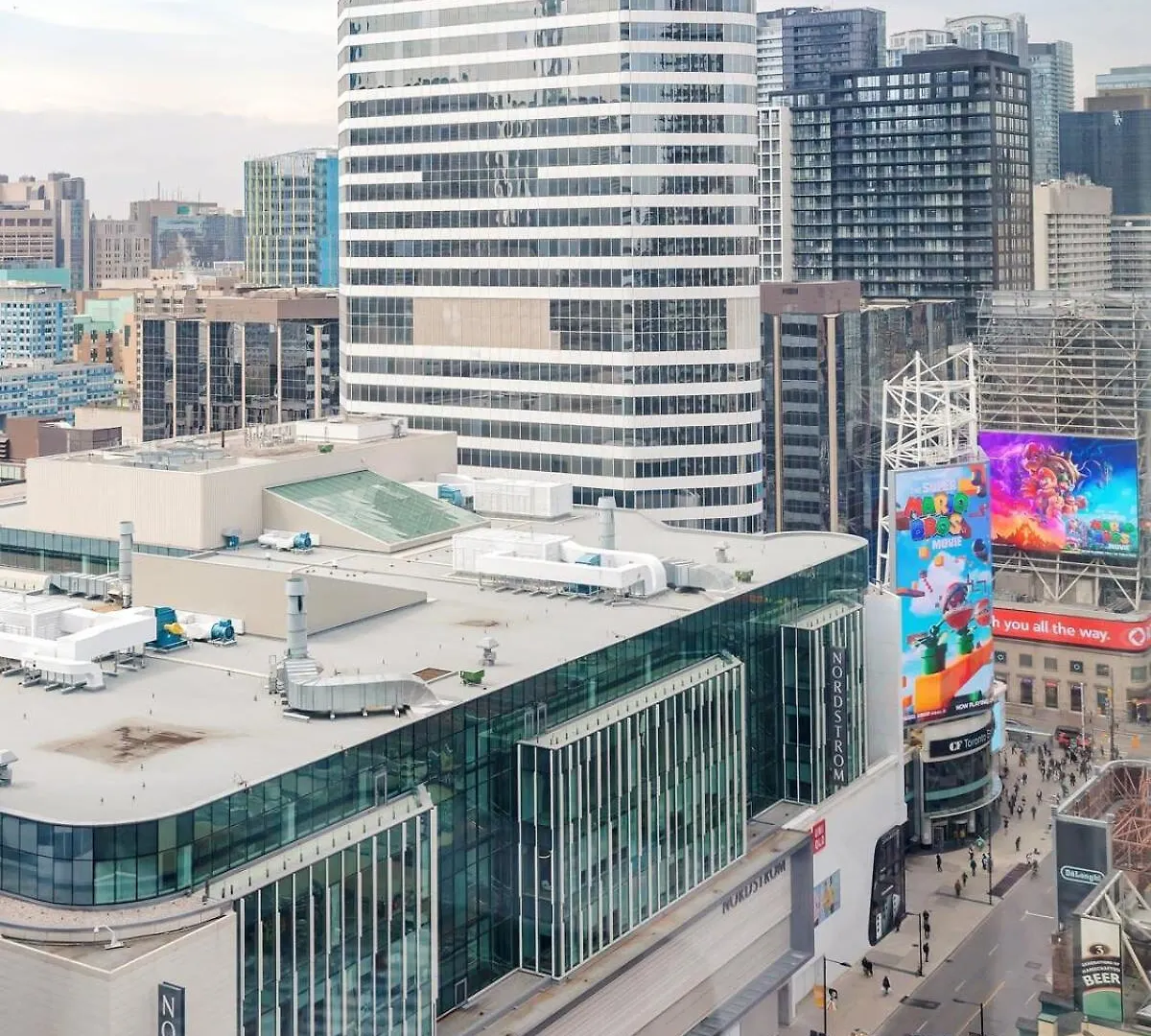 Апартаменты Lovely Studio In Downtown To Yonge Dundas Square Торонто