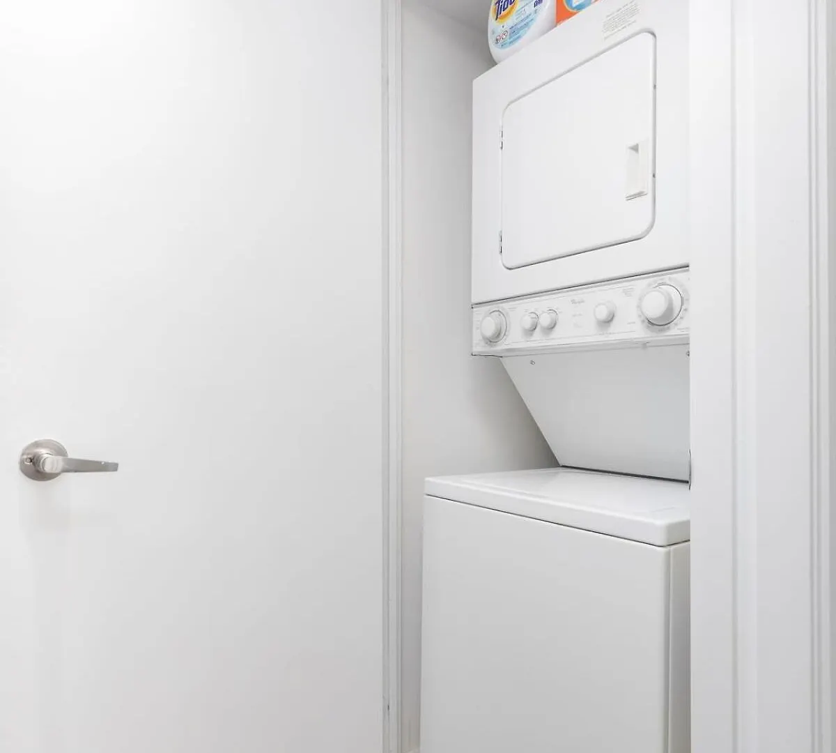 Lovely Studio In Downtown To Yonge Dundas Square Торонто Апартаменты