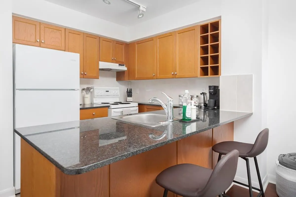 Lovely Studio In Downtown To Yonge Dundas Square Торонто Апартаменты
